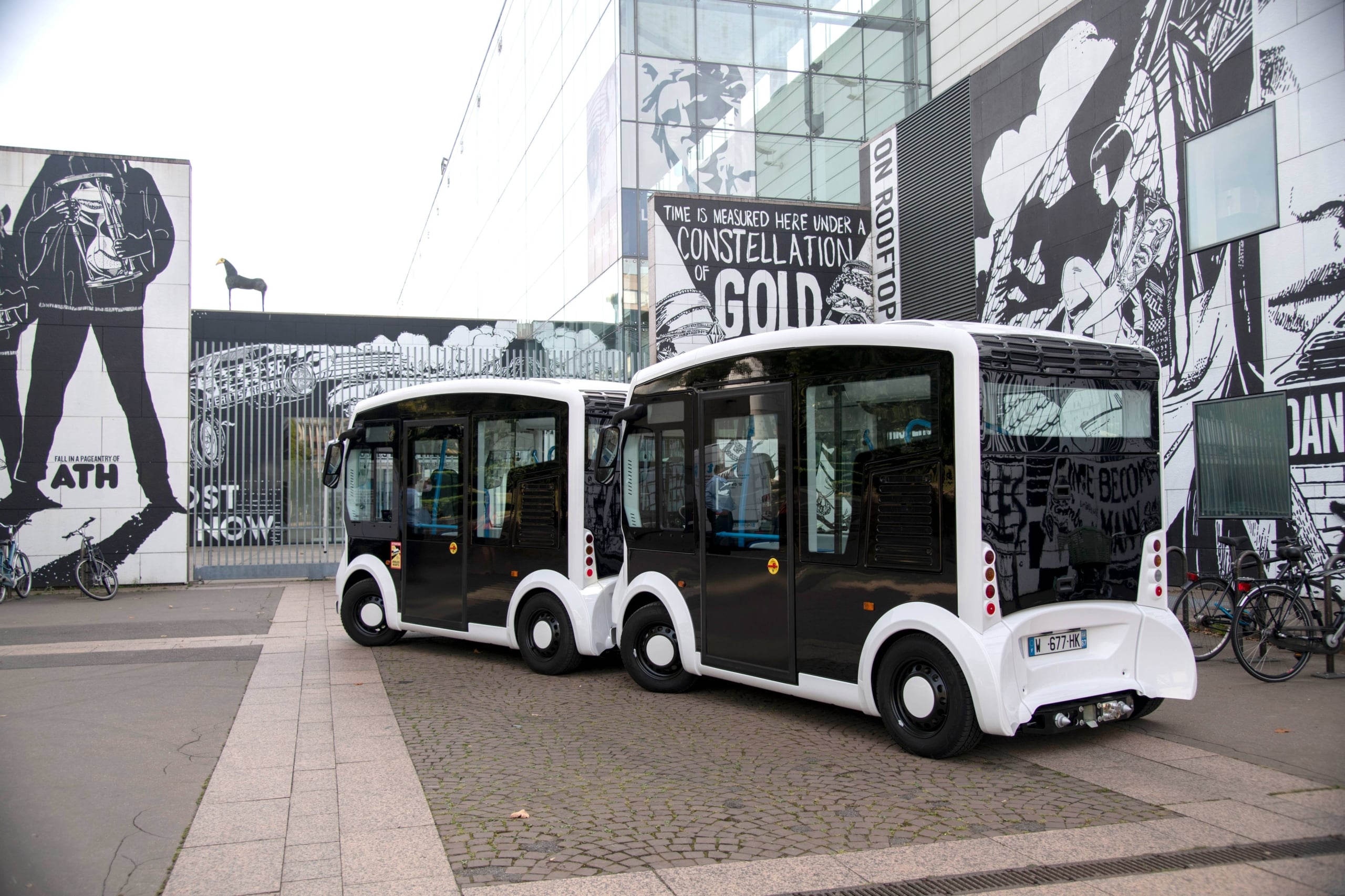 CRISTAL, modular urban public transport shuttle - copyright image © HAIKU DESIGN - LOHR